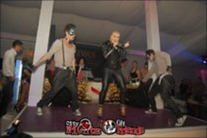 35773058_IHSDARYSE - xonia