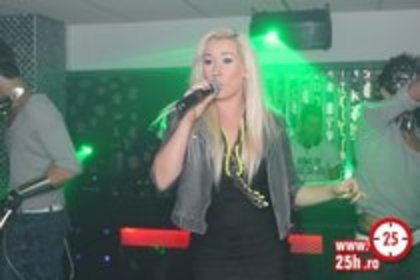 35773153_UKCRCEZRE - xonia