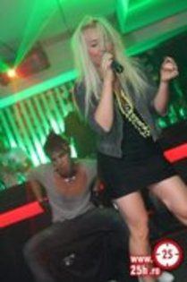 35773193_UHIFXSDNU - xonia