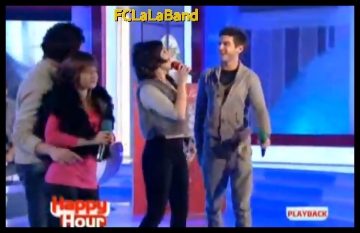 32 - LaLa Band - To the moon and back Happy Hour