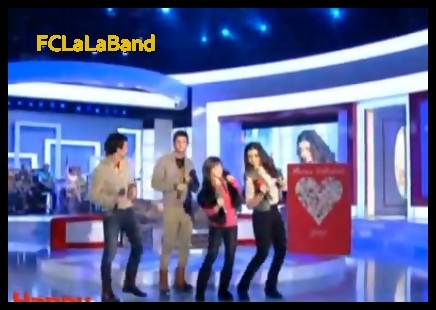122 - LaLa Band - To the moon and back Happy Hour