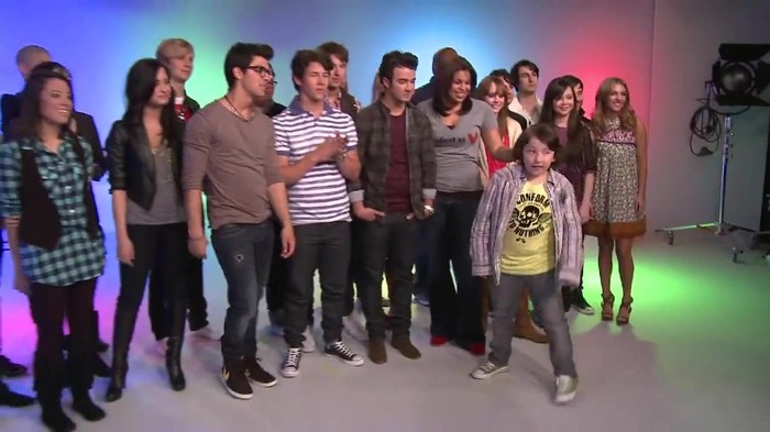 CAMBIO 1210 - Demilush - Therealdemilovato Youtube Channel Screencaptures - Cambio oo3