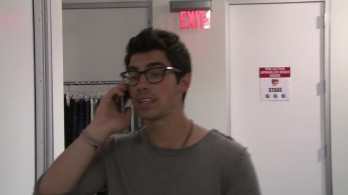 CAMBIO 389 - Demilush - Therealdemilovato Youtube Channel Screencaptures - Cambio oo1