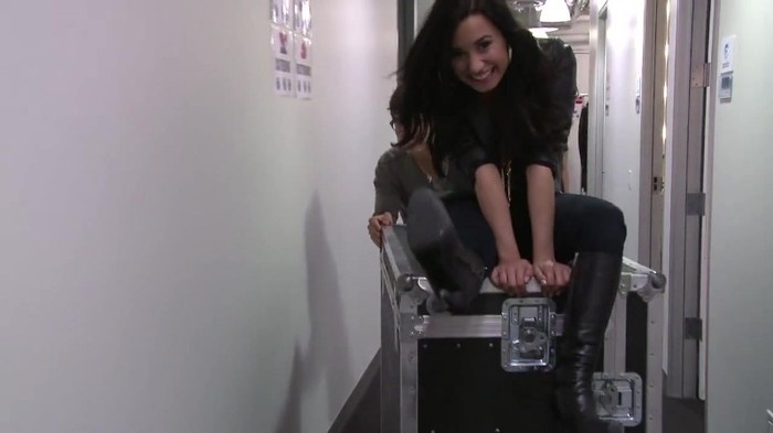 CAMBIO 857 - Demilush - Therealdemilovato Youtube Channel Screencaptures - Cambio oo2