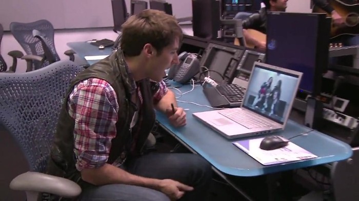 CAMBIO 883 - Demilush - Therealdemilovato Youtube Channel Screencaptures - Cambio oo2