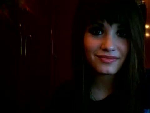 checkin\' in! 002 - Demilush - Therealdemilovato Youtube Channel Screencaptures - Checkin in 1