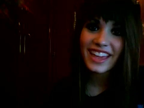 checkin\' in! 007 - Demilush - Therealdemilovato Youtube Channel Screencaptures - Checkin in 1