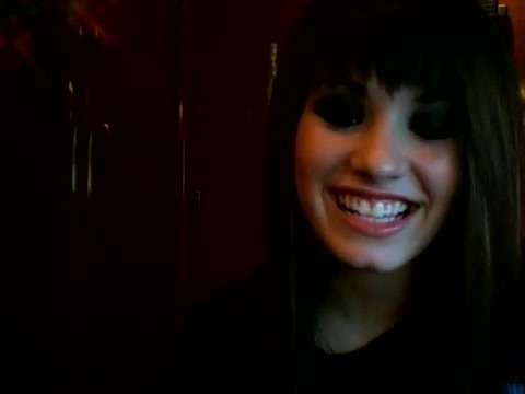 checkin\' in! 014 - Demilush - Therealdemilovato Youtube Channel Screencaptures - Checkin in 1