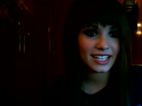checkin\' in! 089 - Demilush - Therealdemilovato Youtube Channel Screencaptures - Checkin in 1