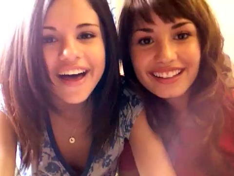 demi and selena BLOOPER!!! 002 - Demilush - Therealdemilovato Youtube Channel Screencaptures - Demi and Selena Blooper