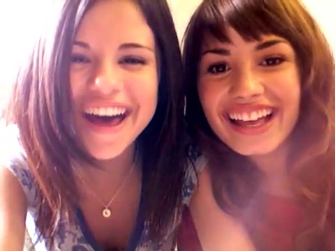 demi and selena BLOOPER!!! 016