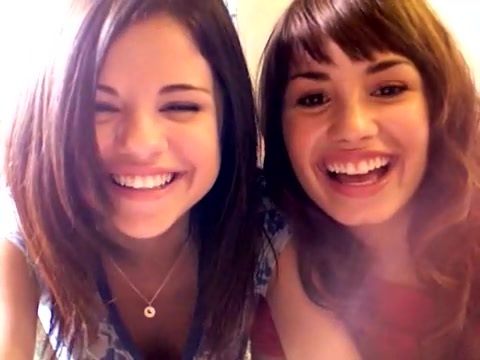 demi and selena BLOOPER!!! 024