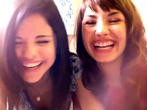 demi and selena BLOOPER!!! 034 - Demilush - Therealdemilovato Youtube Channel Screencaptures - Demi and Selena Blooper