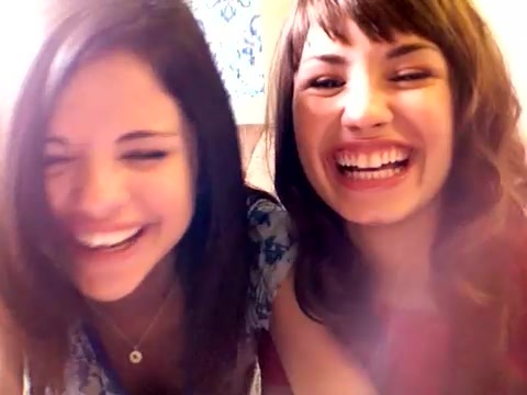 demi and selena BLOOPER!!! 035 - Demilush - Therealdemilovato Youtube Channel Screencaptures - Demi and Selena Blooper