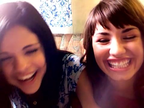 demi and selena BLOOPER!!! 055 - Demilush - Therealdemilovato Youtube Channel Screencaptures - Demi and Selena Blooper