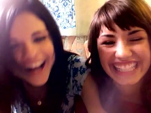 demi and selena BLOOPER!!! 057 - Demilush - Therealdemilovato Youtube Channel Screencaptures - Demi and Selena Blooper