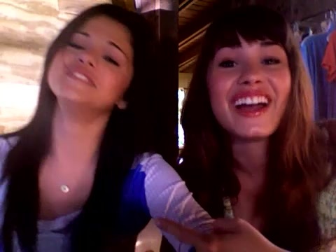 demi and selena response!! 513 - Demilush - Therealdemilovato Youtube Channel Screencaptures - Demi and Selena response Part oo2