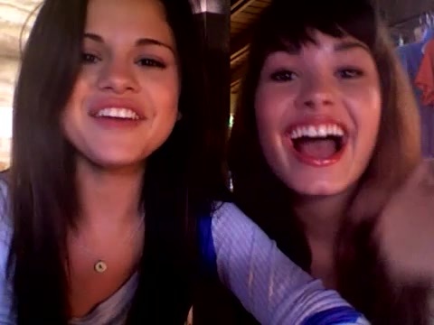 demi and selena response!! 994 - Demilush - Therealdemilovato Youtube Channel Screencaptures - Demi and Selena response Part oo3