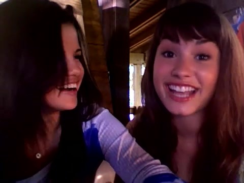 demi and selena response!! 554
