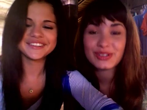 demi and selena response!! 1006