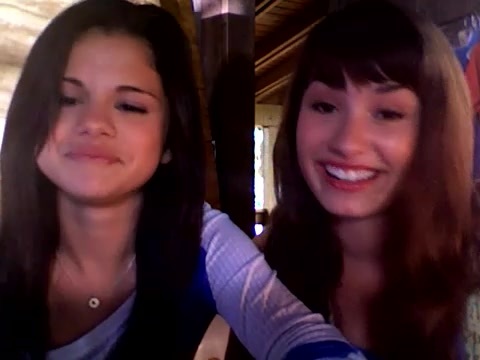 demi and selena response!! 566