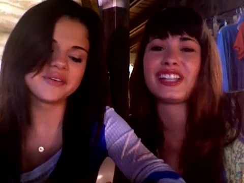demi and selena response!! 582