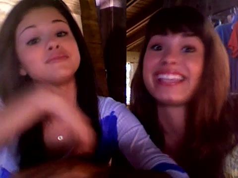 demi and selena response!! 597