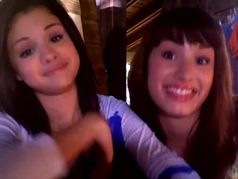 demi and selena response!! 600