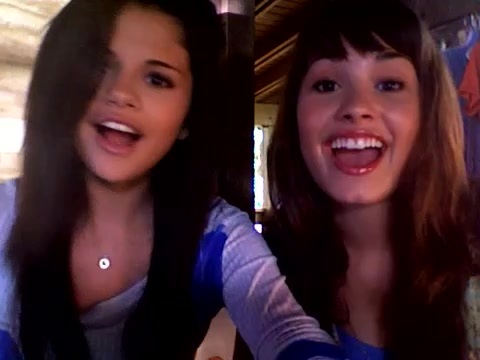 demi and selena response!! 266