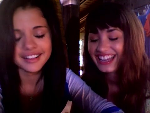 demi and selena response!! 626