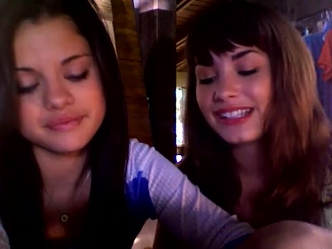 demi and selena response!! 643