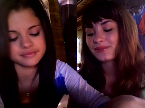 demi and selena response!! 645