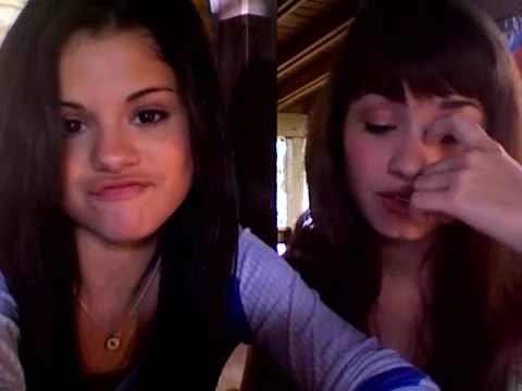 demi and selena response!! 672