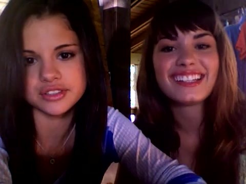 demi and selena response!! 697