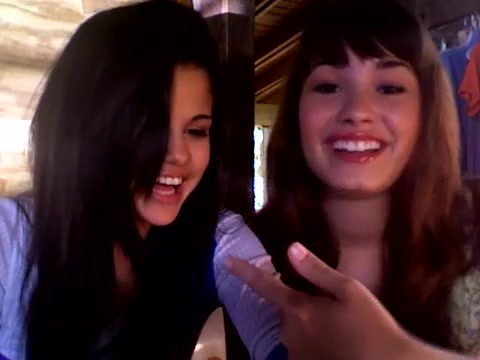 demi and selena response!! 350 - Demilush - Therealdemilovato Youtube Channel Screencaptures - Demi and Selena response Part oo1