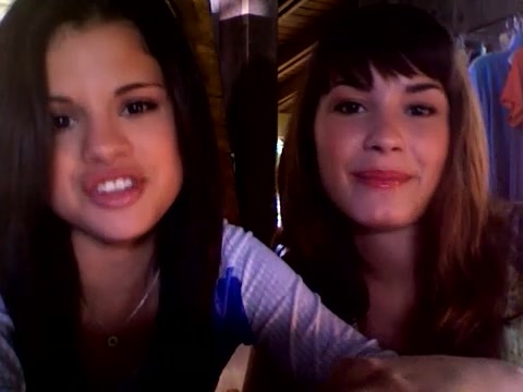 demi and selena response!! 711