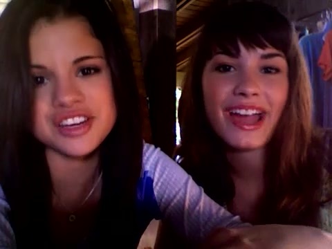demi and selena response!! 713
