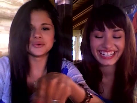 demi and selena response!! 358 - Demilush - Therealdemilovato Youtube Channel Screencaptures - Demi and Selena response Part oo1