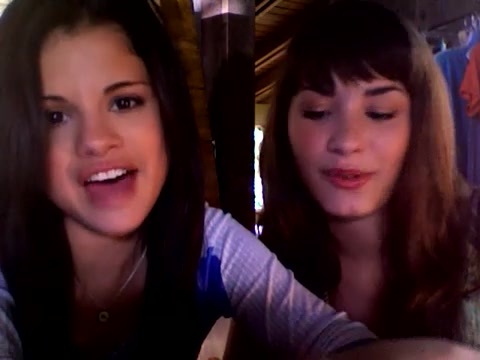 demi and selena response!! 718