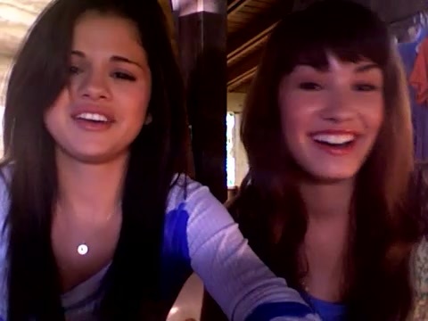 demi and selena response!! 416