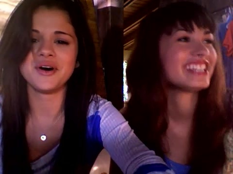 demi and selena response!! 423