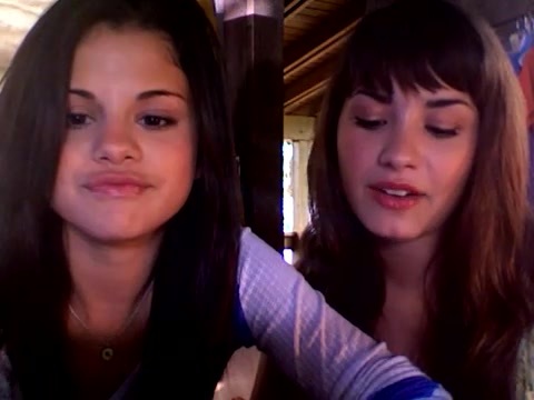 demi and selena response!! 806
