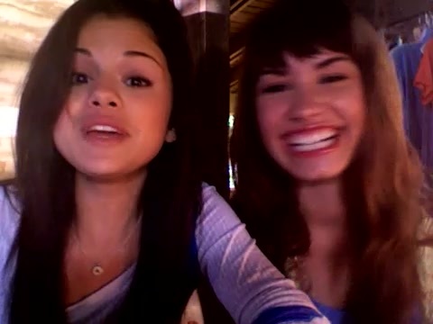 demi and selena response!! 443