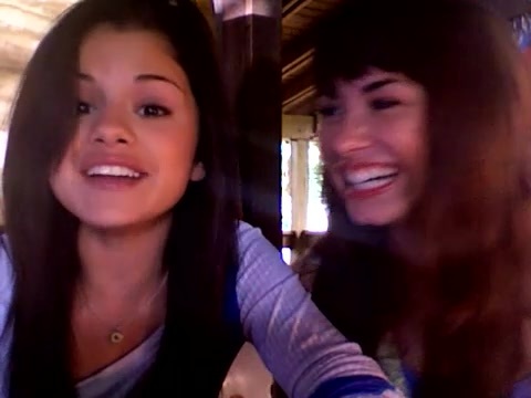 demi and selena response!! 450