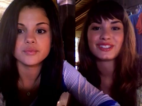 demi and selena response!! 827