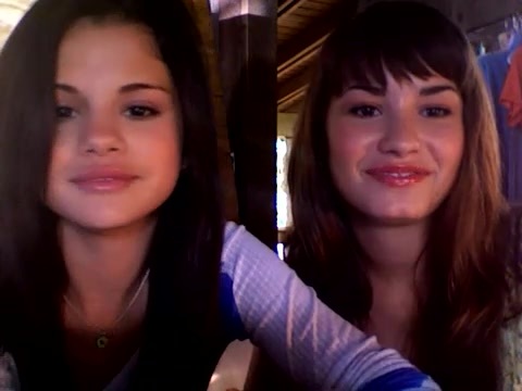 demi and selena response!! 852