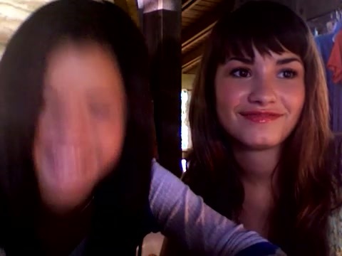demi and selena response!! 861