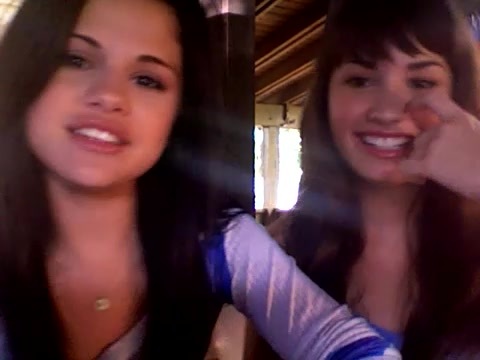demi and selena response!! 889