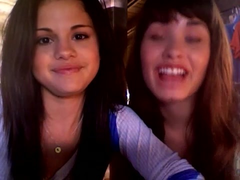 demi and selena response!! 935 - Demilush - Therealdemilovato Youtube Channel Screencaptures - Demi and Selena response Part oo2