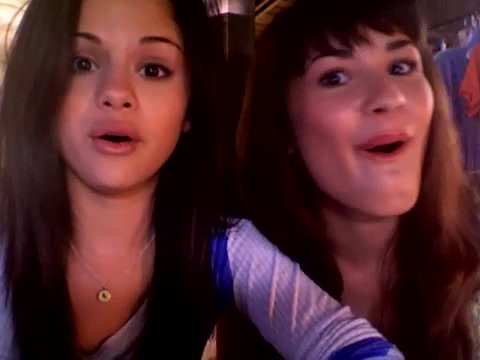 demi and selena response!! 952
